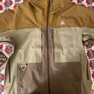 Nike acg gortex jacket